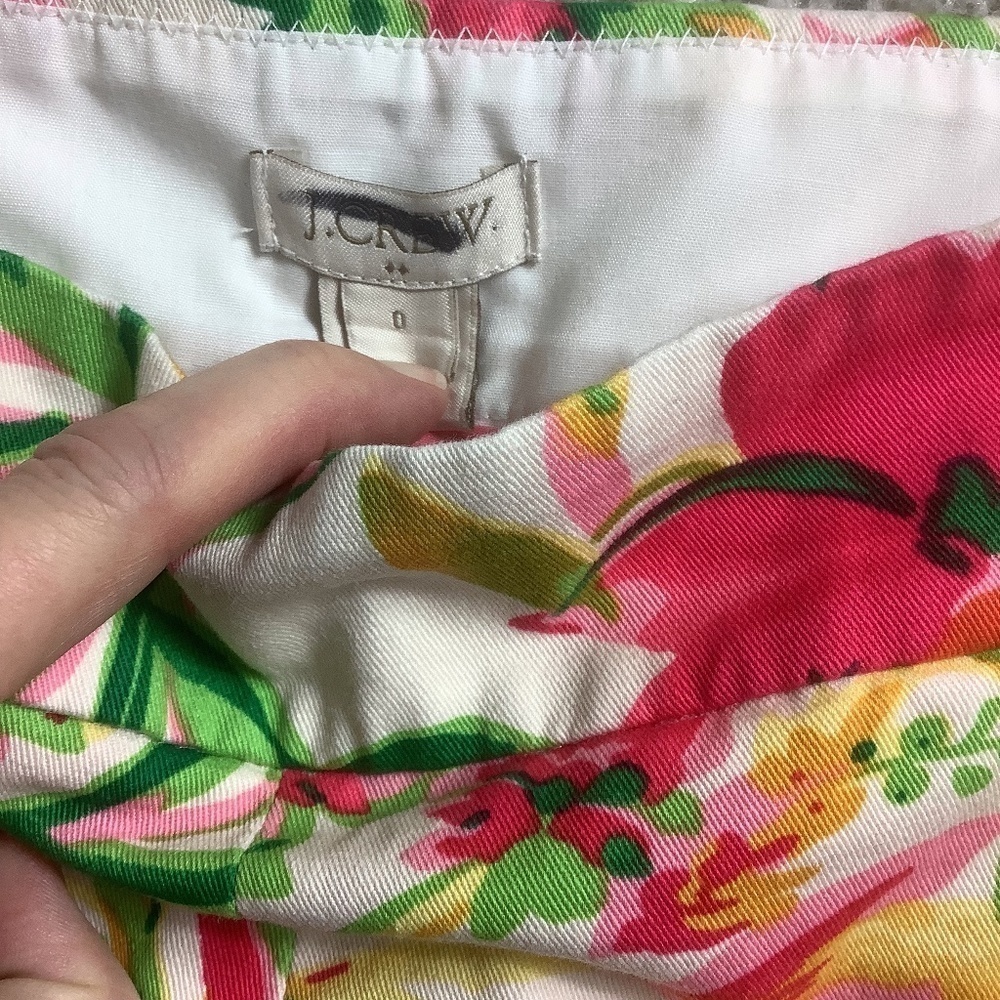 J. Crew Chino Shorts Side Zip Tropical Floral Pockets Size 0 - Picture 2 of 5